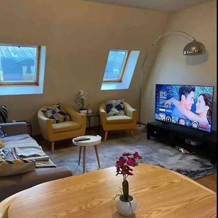 Quiet And Spacious Apartment Near Champs Elysees Paris Exterior photo