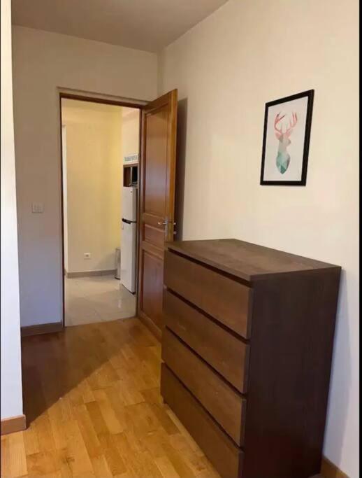 Quiet And Spacious Apartment Near Champs Elysees Paris Exterior photo